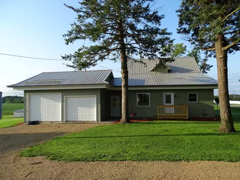 w9393 Us 10, Arkansaw, WI 54721