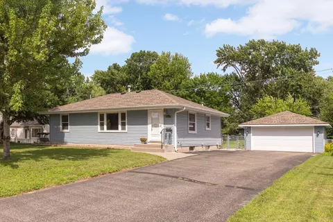 8621 Columbus Ave S, Bloomington, MN 55420
