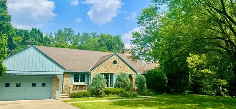 10 Circle E, Edina, MN 55436