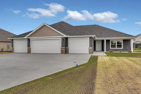 6847 Haven Ct, Saint Cloud, MN 56303