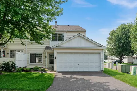 475 Leeward Trl, Woodbury, MN 55129