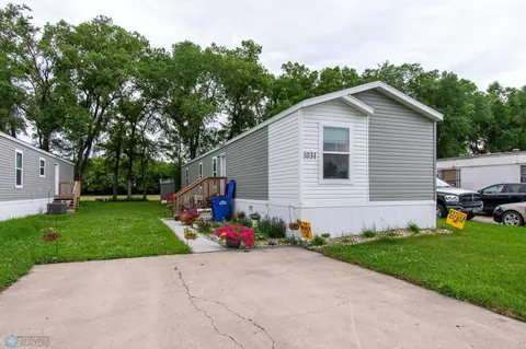1031 Gibraltor Ave N, Fargo, ND 58102
