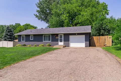 5829 Upper 183rd St W, Farmington, MN 55024