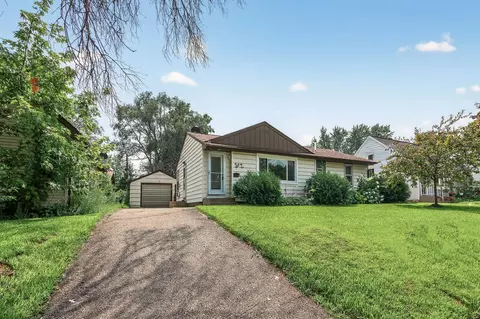 252 Poplar St E, South Saint Paul, MN 55075