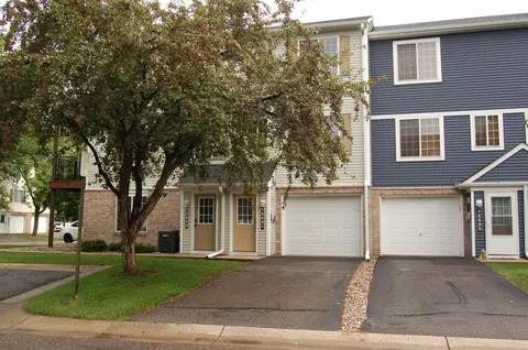 15541 Float Ln, Apple Valley, MN 55124