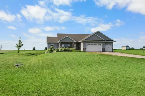 1636 102nd Ave, Hammond, WI 54015