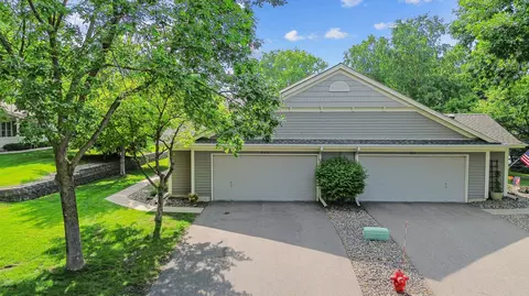 864 Ivy Ln, Eagan, MN 55123 photo 31