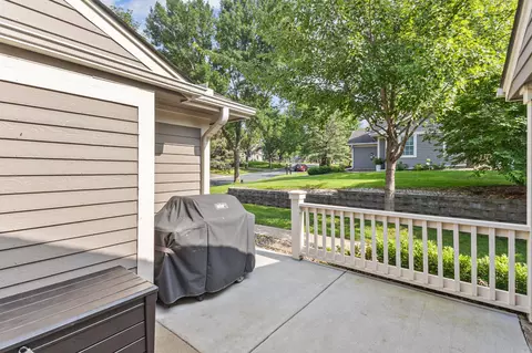 864 Ivy Ln, Eagan, MN 55123 photo 30