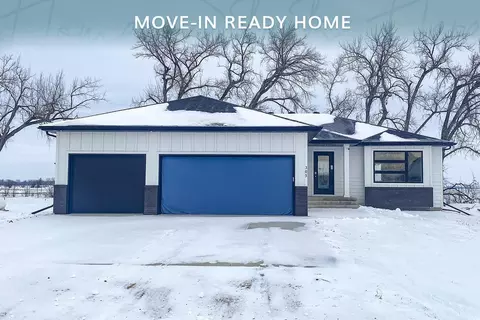305 Neuman Blvd N, Colfax, ND 58018
