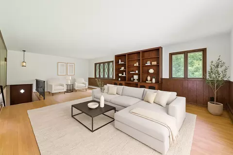 745 Crosstown Blvd NE, Ham Lake, MN 55304