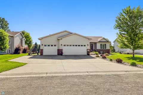 503 9th St NE, Dilworth, MN 56529