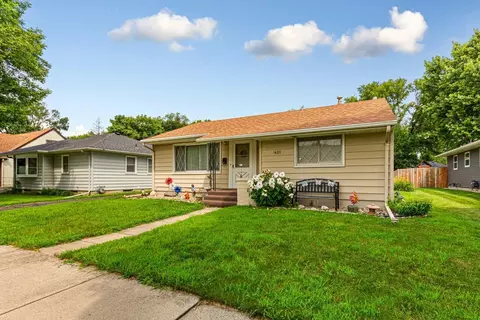 420 Harrison Ave, North Mankato, MN 56003
