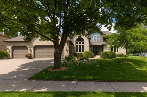 10341 Franlo Rd, Eden Prairie, MN 55347