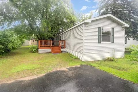 1574 Hall St, Shoreview, MN 55126