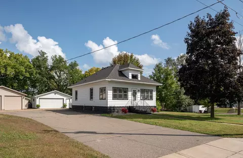 201 8th St N, Cannon Falls, MN 55009