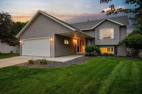 5706 48th Ave NW, Rochester, MN 55901