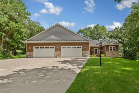 Exterior - 1900 Hiersche Rd, Faribault, MN 55021 photo 2 of 16