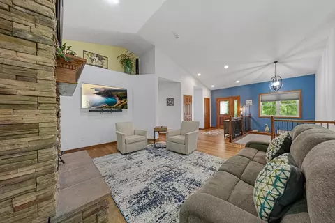 Living - 1900 Hiersche Rd, Faribault, MN 55021 photo 4 of 4