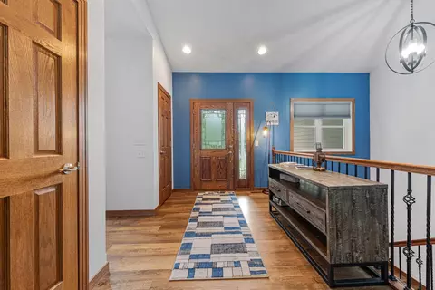 Entry Way - 1900 Hiersche Rd, Faribault, MN 55021 photo 1 of 3