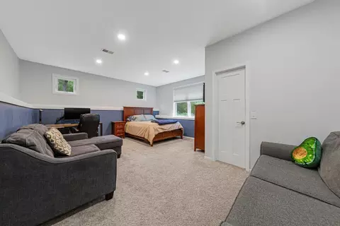 Bedroom - 1900 Hiersche Rd, Faribault, MN 55021 photo 10 of 11