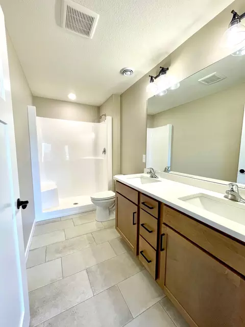 Bath - 602 9th St, Wanamingo, MN 55983 photo 2 of 2