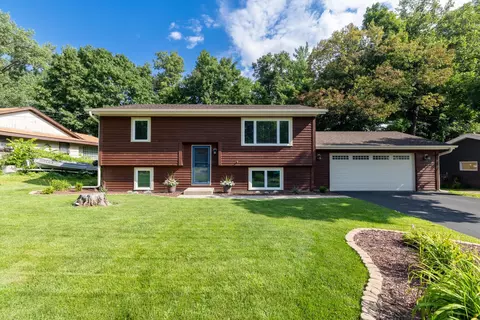 4650 Hampton Rd, Mound, MN 55364 photo 3