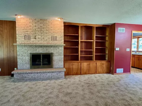 219 E Hollett St, Tracy, MN 56175 photo 4
