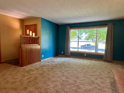 219 E Hollett St, Tracy, MN 56175 photo 5