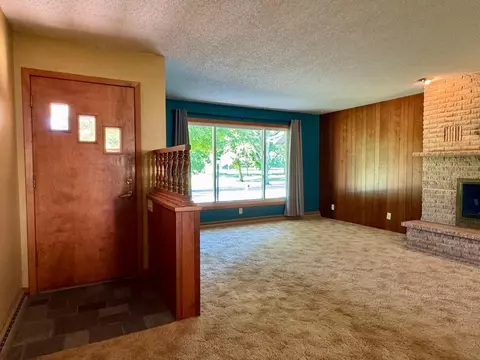 219 E Hollett St, Tracy, MN 56175 photo 6