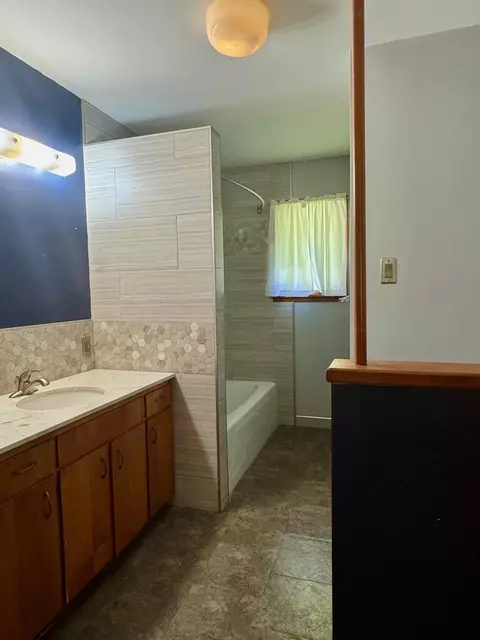 219 E Hollett St, Tracy, MN 56175 photo 8