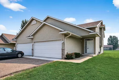 1211 3rd St S, Princeton, MN 55371