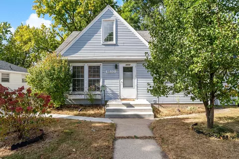 4644 2nd St NE, Fridley, MN 55421 | 35 Photos - Movoto