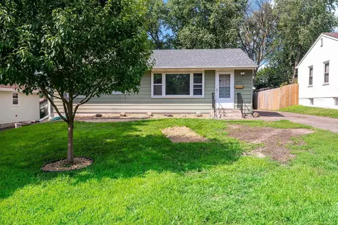 2355 Cowern Pl E, North Saint Paul, MN 55109