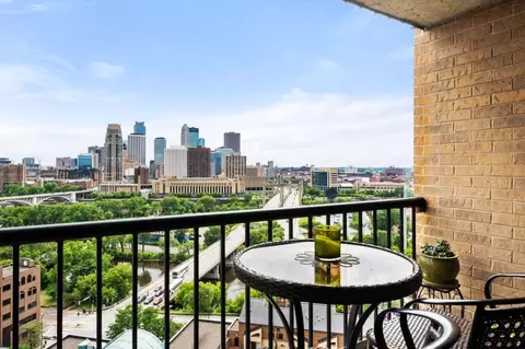 20 2nd St NE #P1803, Minneapolis, MN 55413