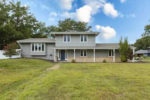 3215 Flag Ave N, New Hope, MN 55427