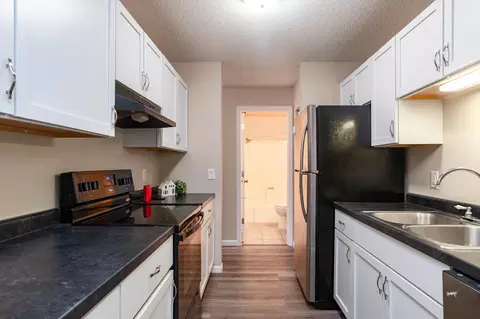 2930 Blaisdell Ave #124, Minneapolis, MN 55408