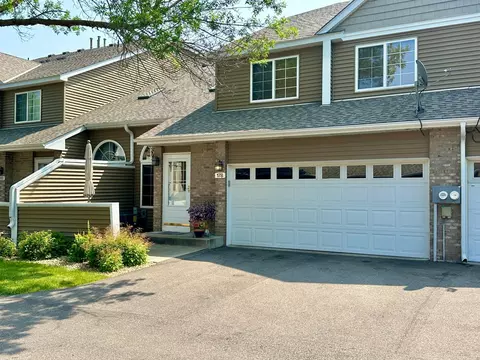 178 Primrose Ct, Vadnais Heights, MN 55127