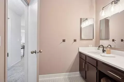 2425 E Franklin Ave #309, Minneapolis, MN 55406 photo 25