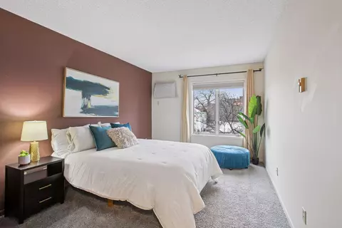 2425 E Franklin Ave #309, Minneapolis, MN 55406 photo 17