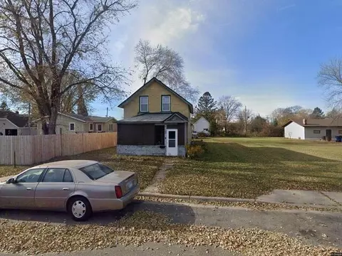 25 7th Ave NE, Saint Cloud, MN 56304