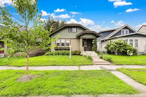 641 Asbury St, Saint Paul, MN 55104