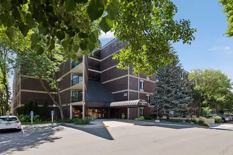 7220 York Ave S #222, Edina, MN 55435