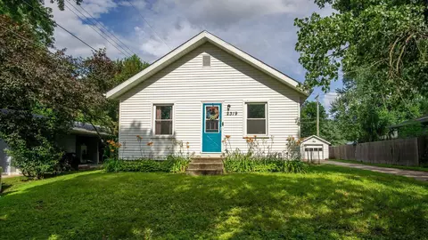 2319 9th St, Eau Claire, WI 54703