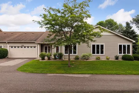 10570 57th Pl N, Plymouth, MN 55442