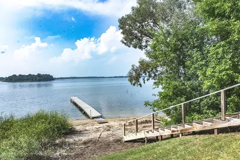 233 Hilltop Rd, Ottertail, MN 56571