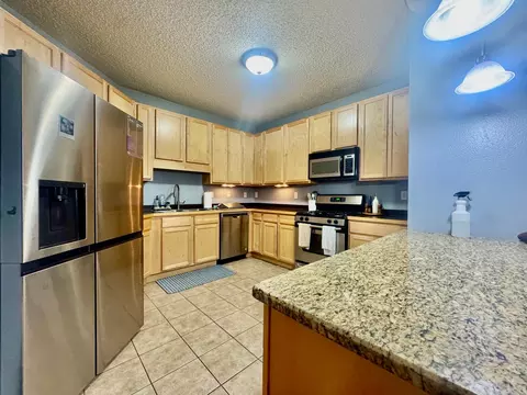 619 8th St SE #115, Minneapolis, MN 55414