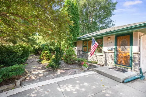 6716 Jefferson St NE, Fridley, MN 55432