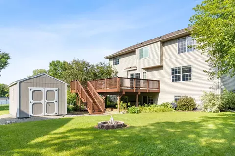 Exterior - 1514 Sun Bird Ln, Faribault, MN 55021 photo 4 of 8