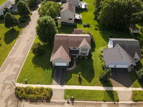View/Area - 1514 Sun Bird Ln, Faribault, MN 55021 photo 2 of 7
