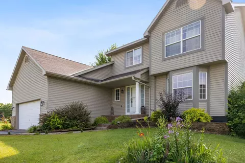 Exterior - 1514 Sun Bird Ln, Faribault, MN 55021 photo 2 of 8